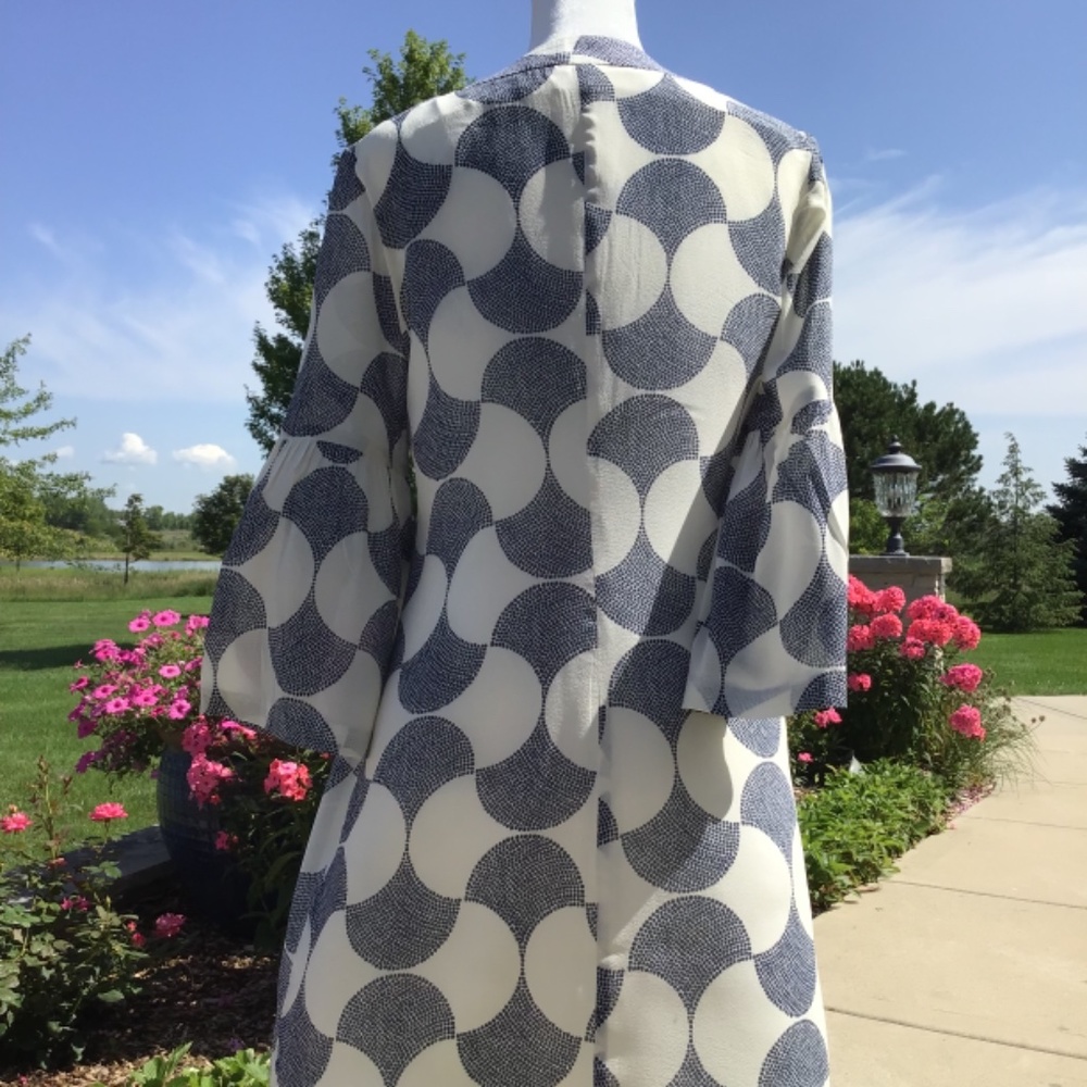 Trina Turk "Bonita" Blue White Print Dress with Bell Sleeve sz 2 MSRP $248. - Picture 7 of 17